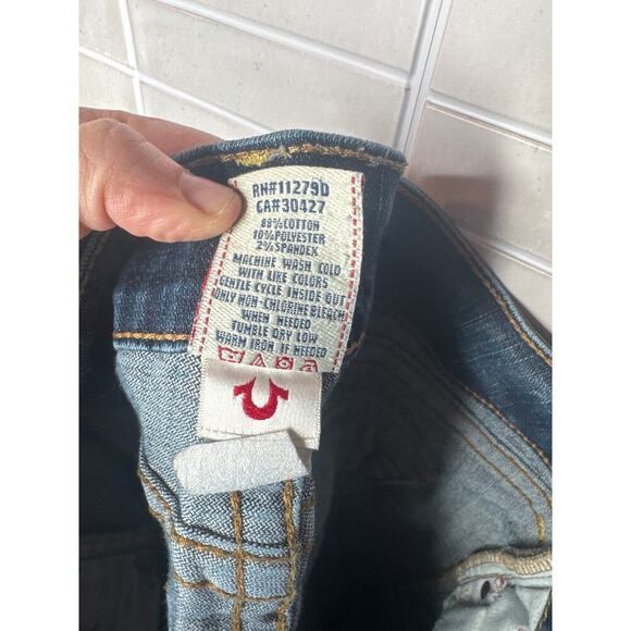 True Religion Boot Cut Jeans Women’s Size 30 Dark Wash - Picture 9 of 10